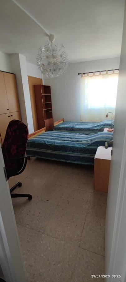 Private Bedroom Paphos Central Kültér fotó